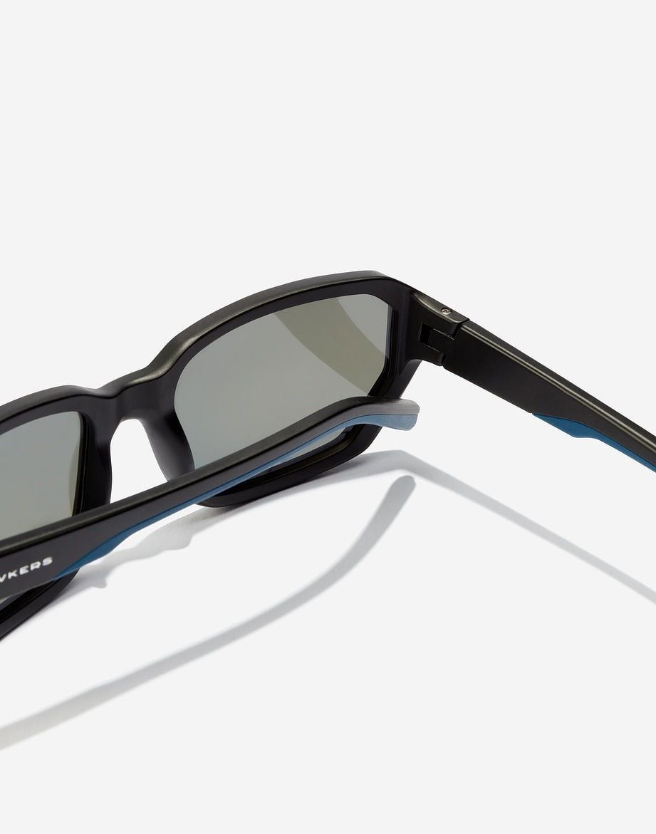 BOLT - POLARIZED BLACK BLUE SKY - Nwadri