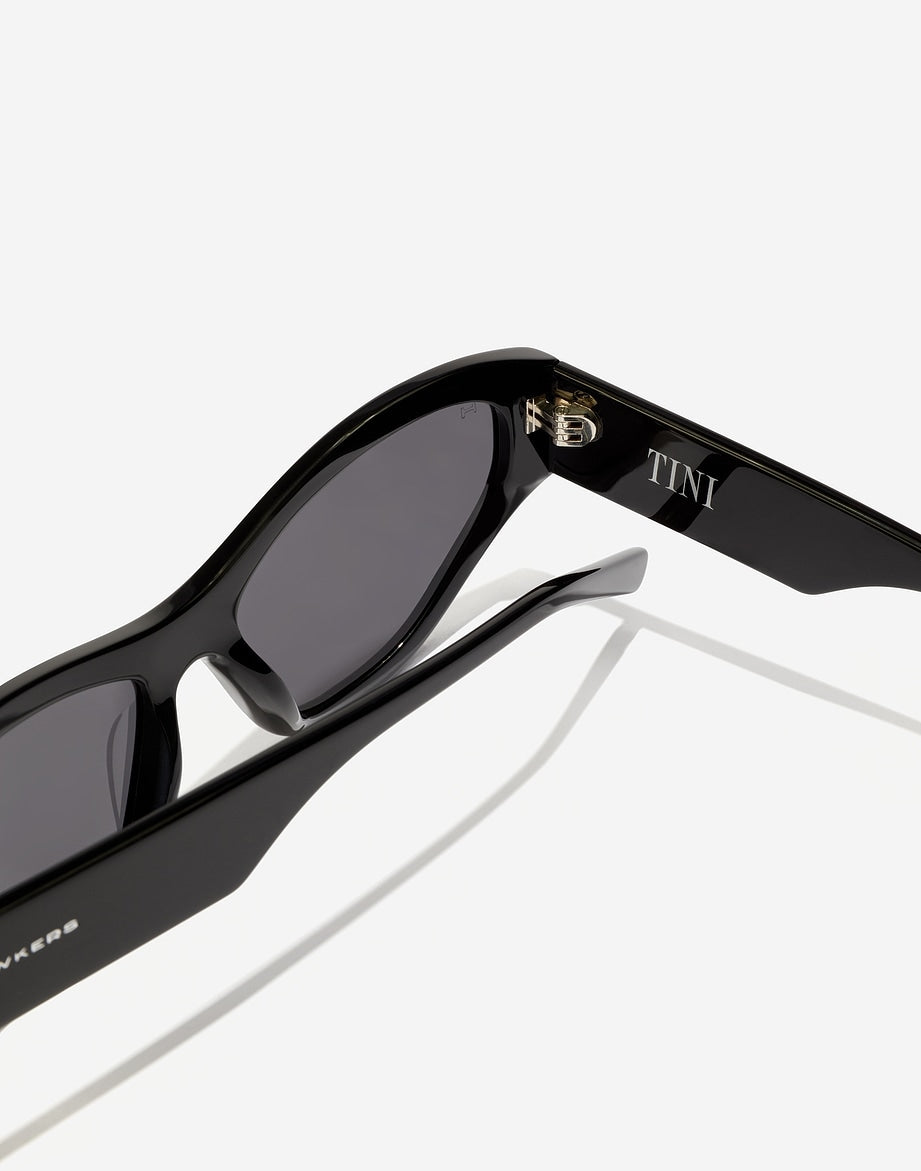 Hawkers X Tini Code Noir - Nwadri