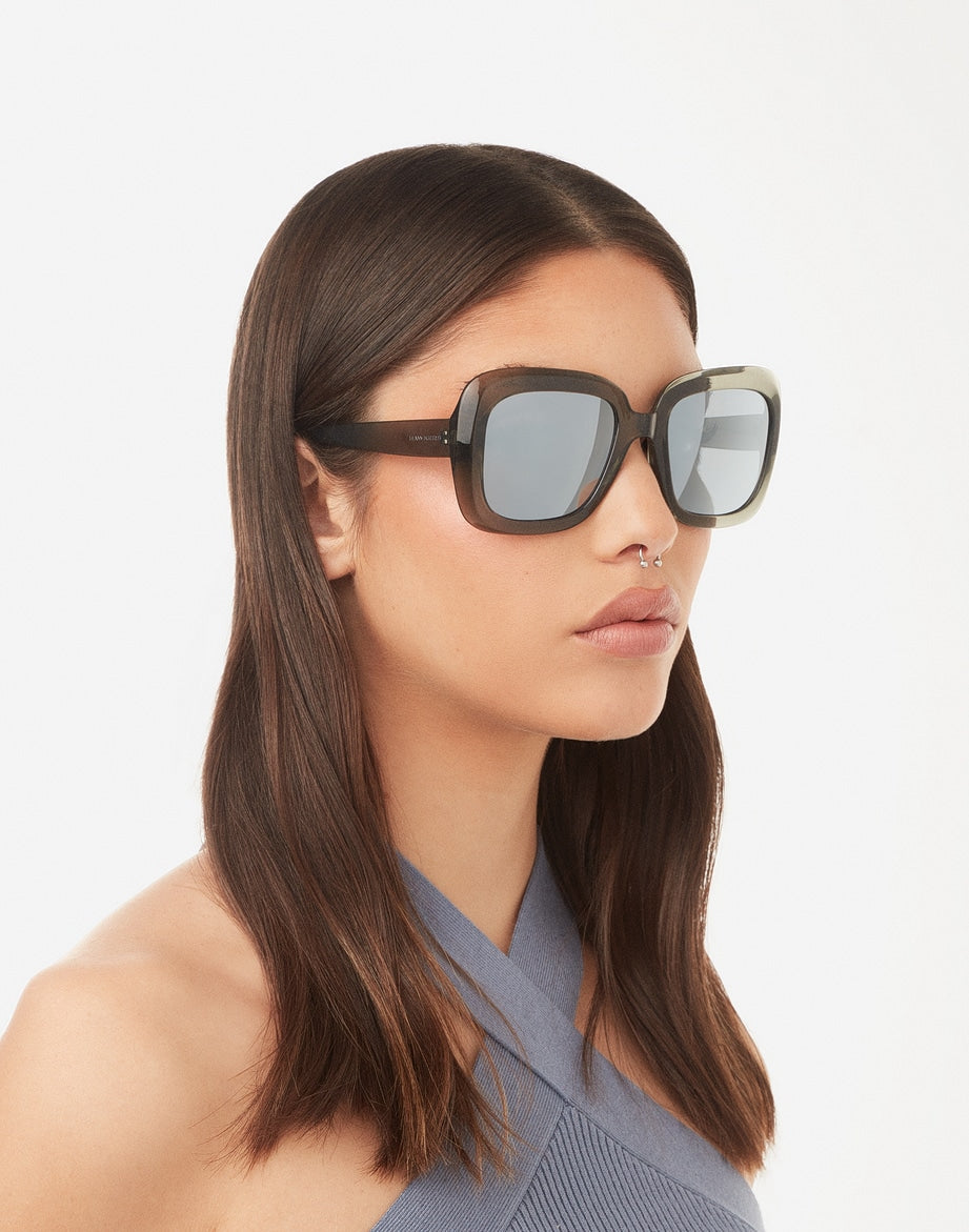 Hawkers x Paula Echevarría Butterfly - Gris Chrome - Nwadri