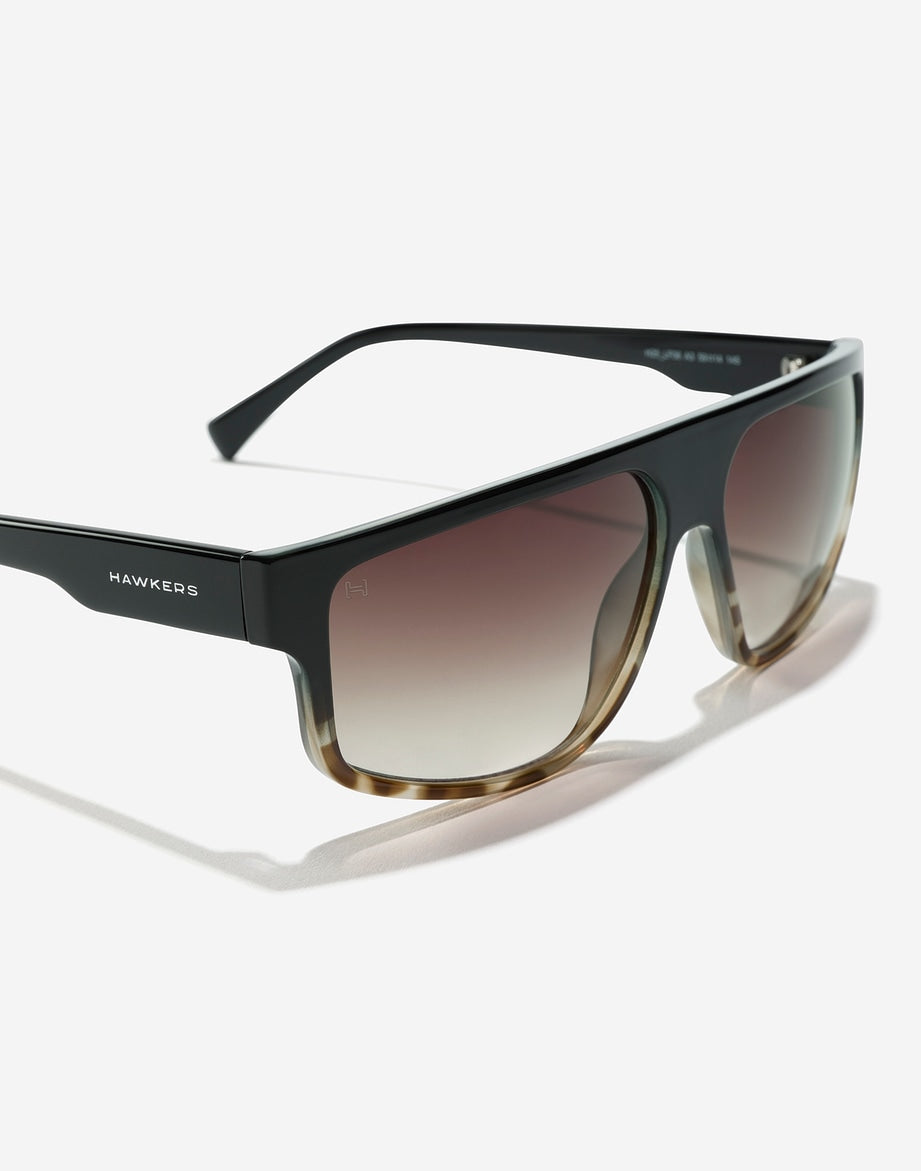 Hawkers Astro - Eco - Nwadri