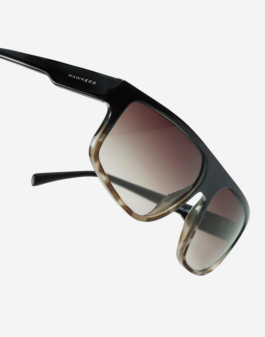Hawkers Astro - Eco - Nwadri