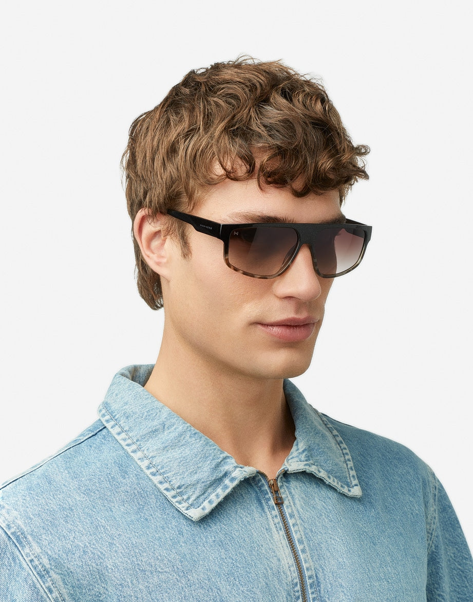 Hawkers Astro - Eco - Nwadri