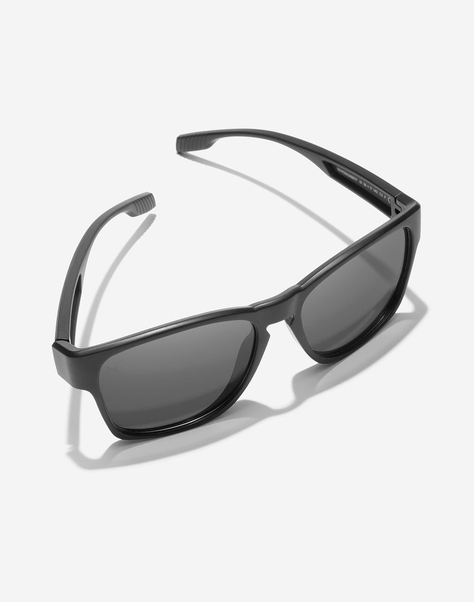 CORE RAW - POLARIZED BLACK DARK HAWKERS